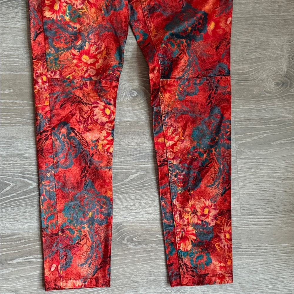 Free People Lennon Floral Velvet Skinny Pants, size 10, Red/Orange (NWT) - Picture 10 of 16